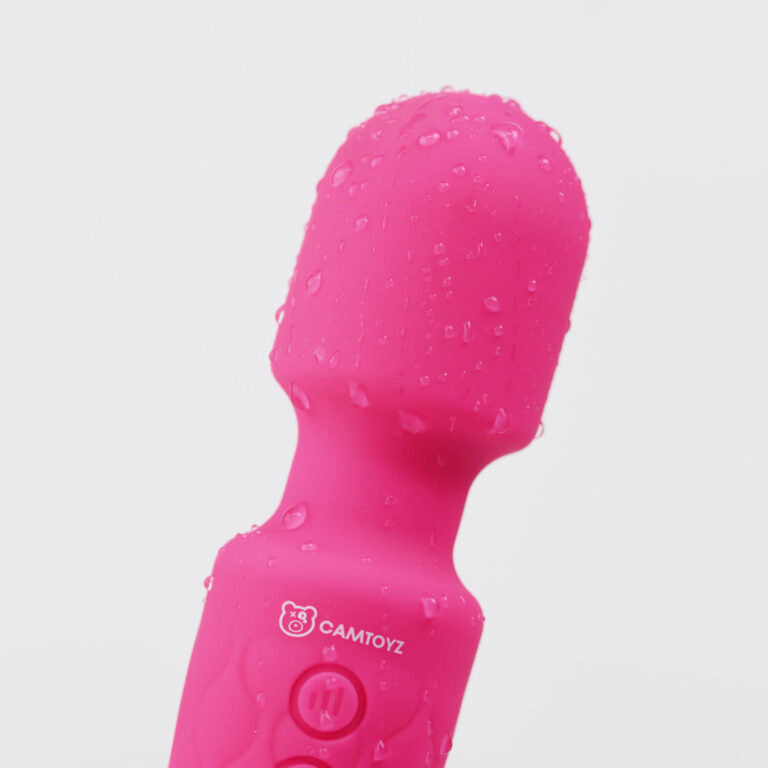 Cabezal del Vibrador Tipo Hitachi Noah Majestic color rosa con gotas de agua.