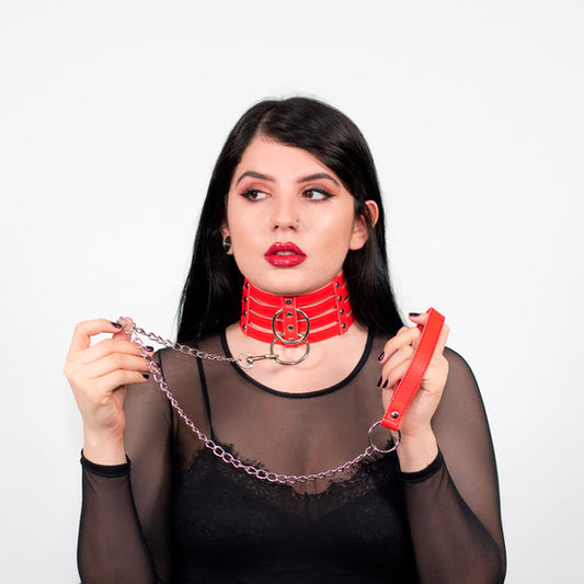 gargantilla bondage color negro