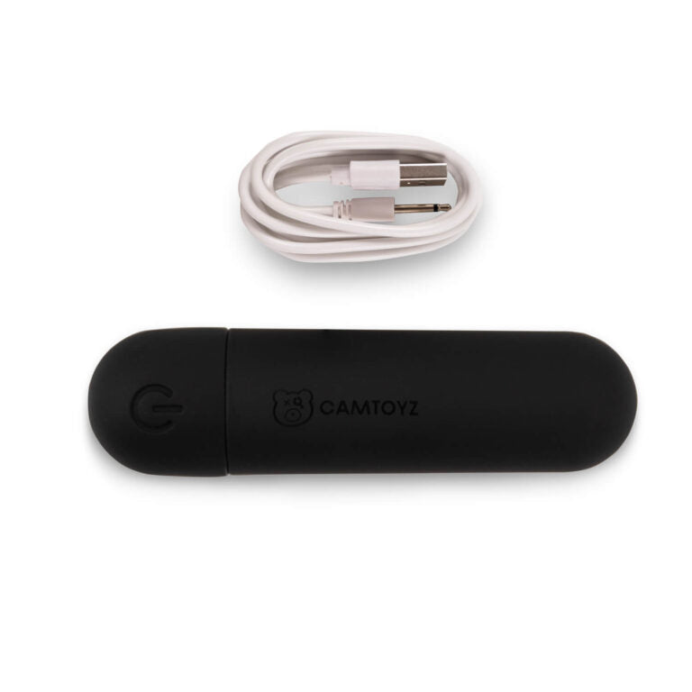 Bala Vibradora Hazel acompañada de su cable de carga USB, ideal para su portabilidad y uso discreto.