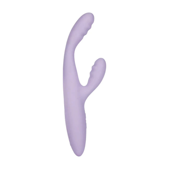 Vista lateral del vibrador Cici+ 2 lila pastel mostrando su diseño curvado para el punto G y clítoris.